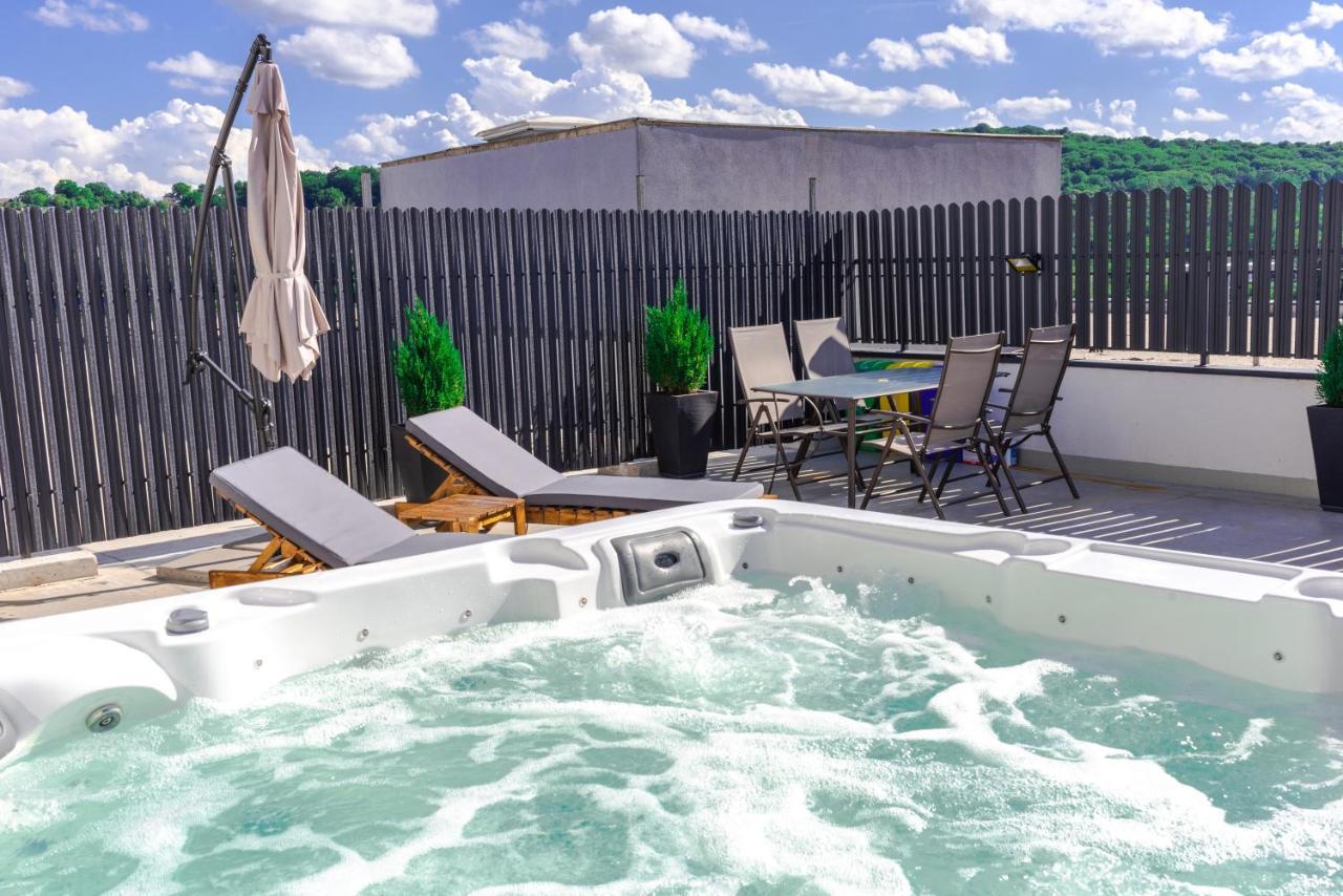 Thome Hoia Jacuzzi Cluj-Napoca Exterior photo