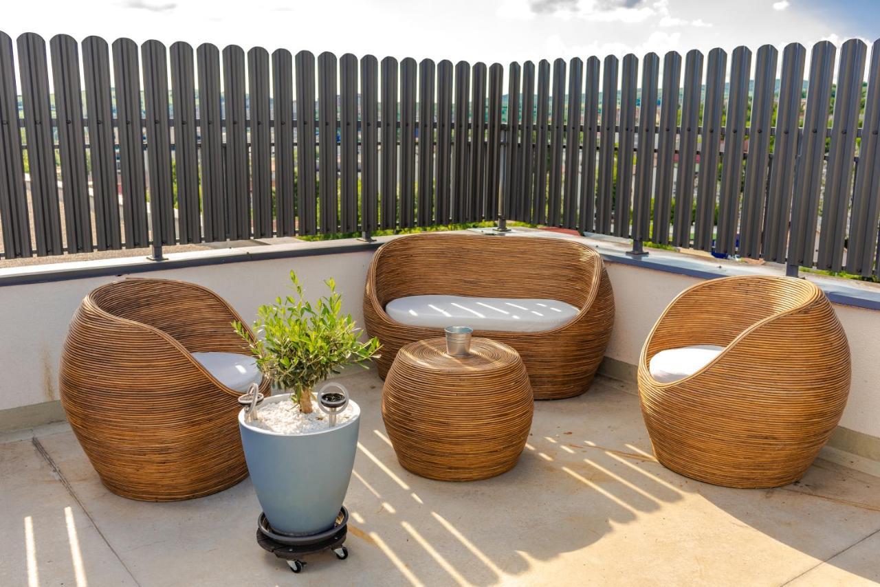 Thome Hoia Jacuzzi Cluj-Napoca Exterior photo