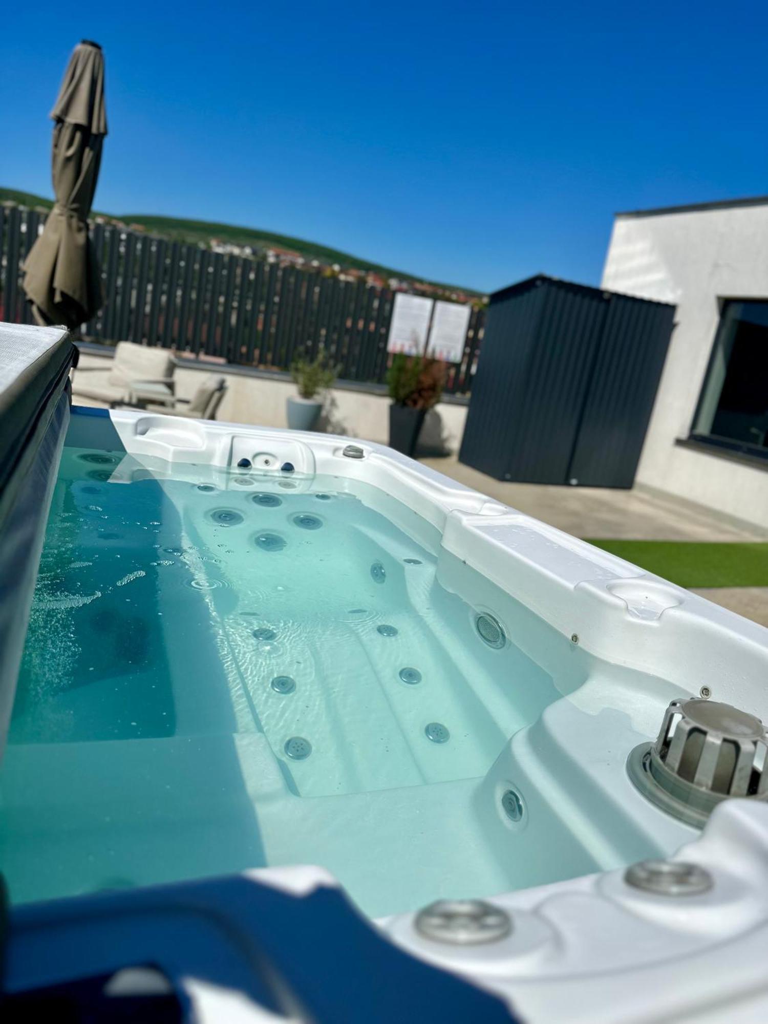 Thome Hoia Jacuzzi Cluj-Napoca Exterior photo